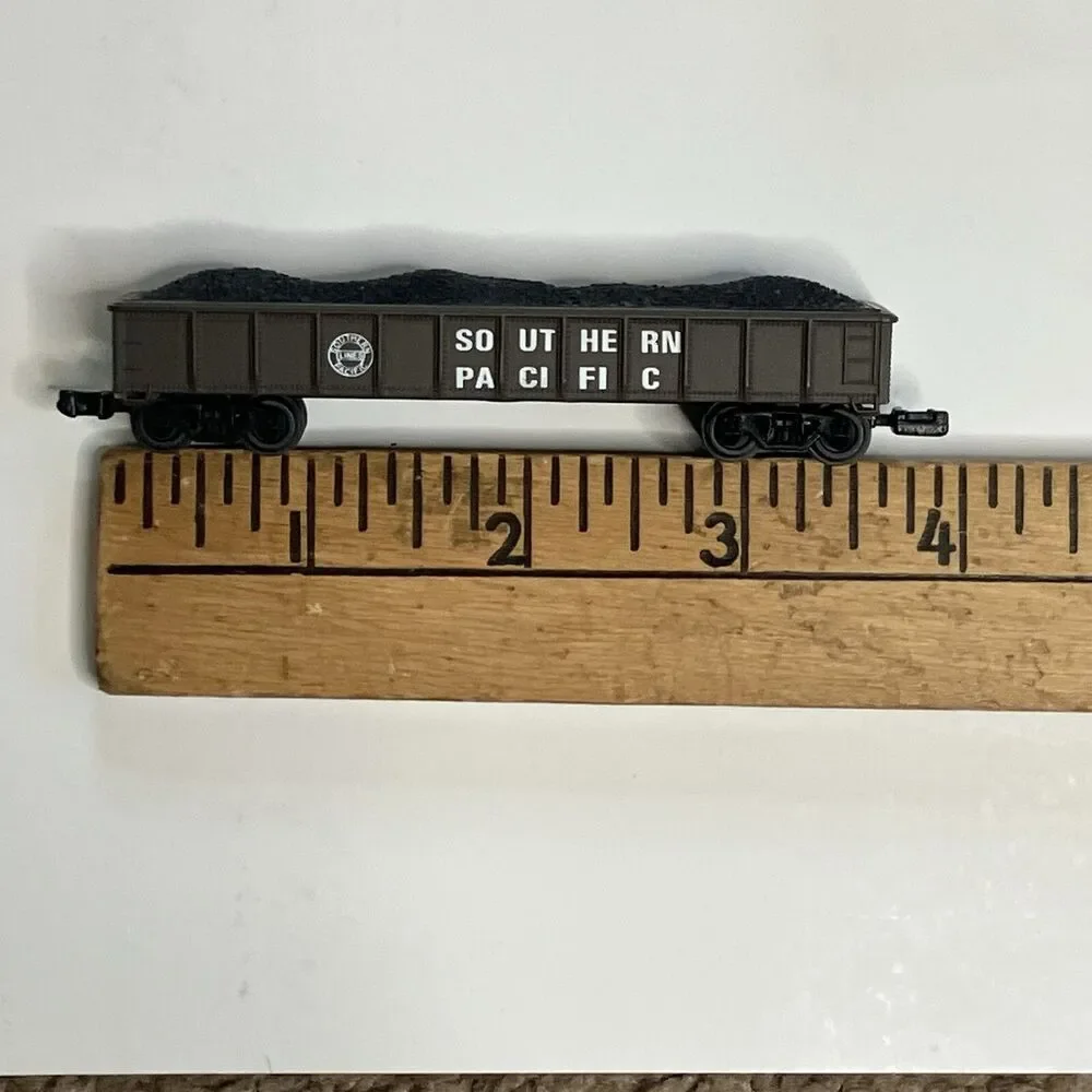 Southern Pacific Coal Car Model Train N Scale Collectible New in Box